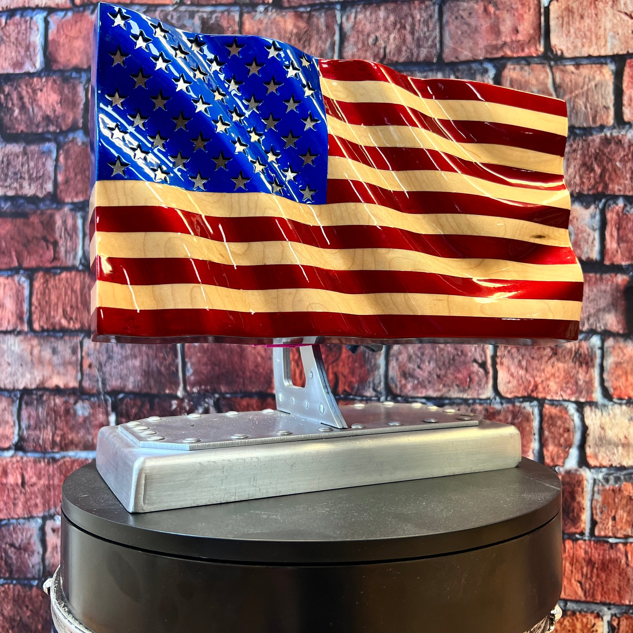 12" Desktop Suspended Wavy Maple Flag & Stand