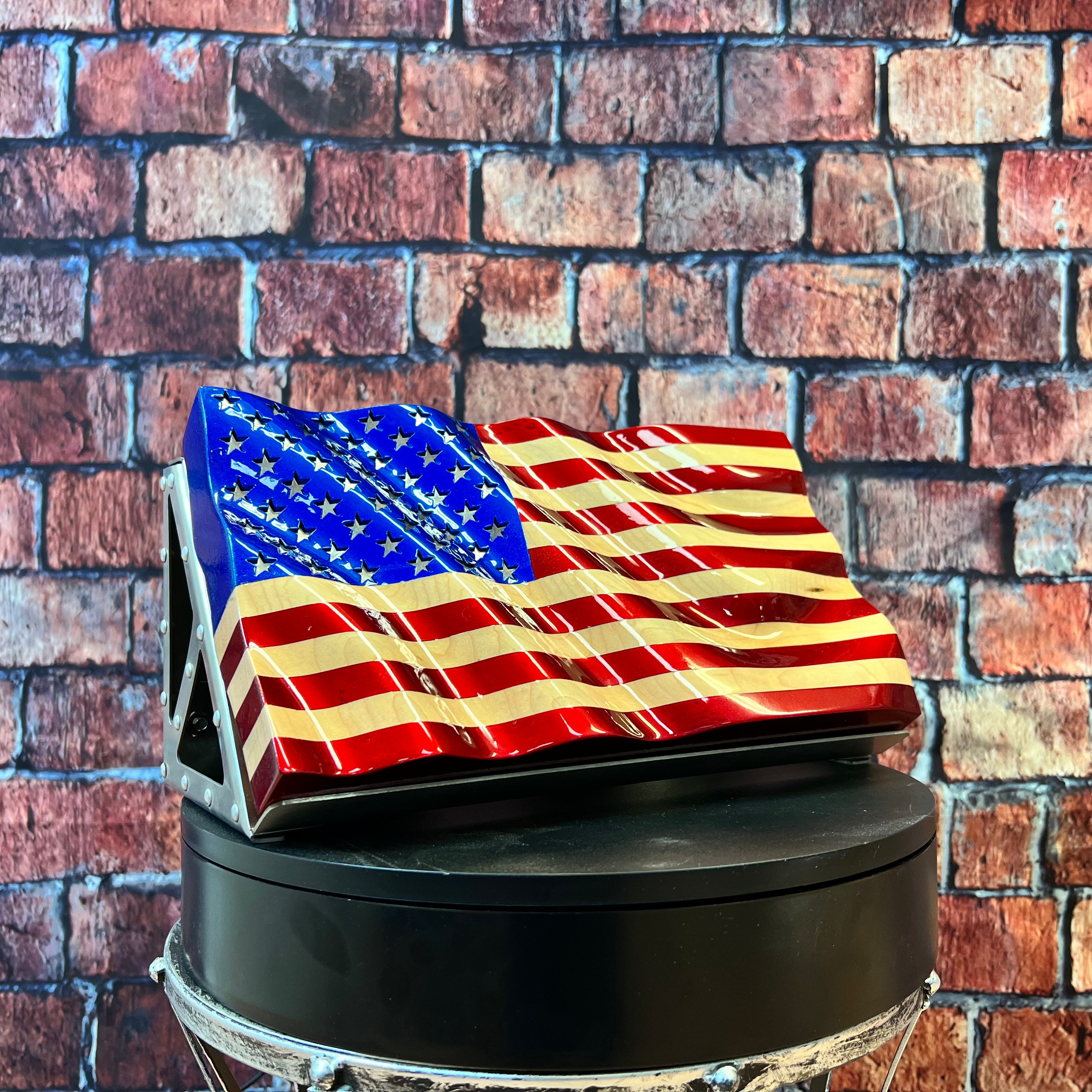 12" Desktop Wavy Maple Flag & Stand